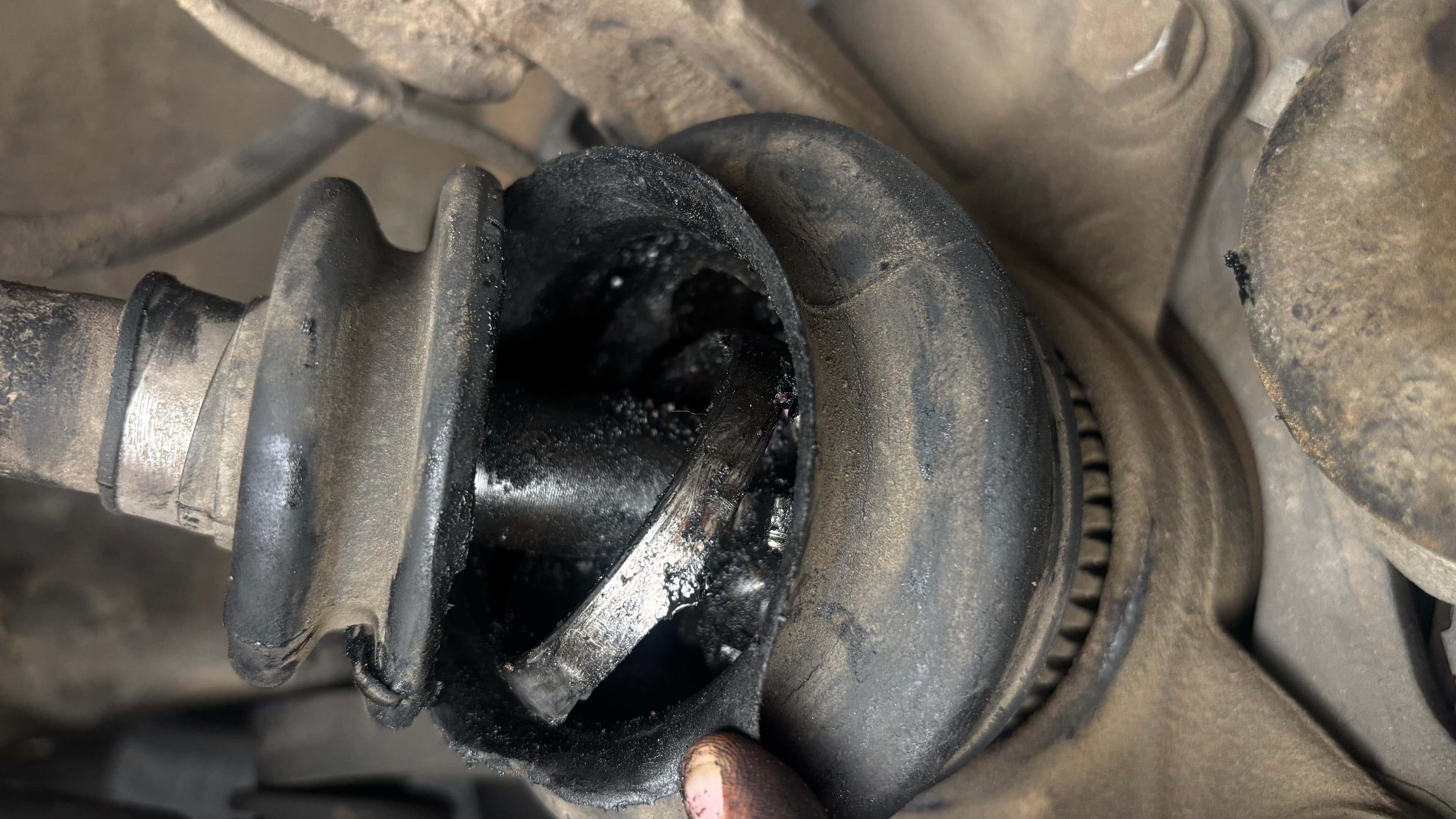 Broken inner section of the failed CV joint